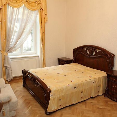 Апартаменти 7K-Apartman Sadova Карлові Вари Екстер'єр фото